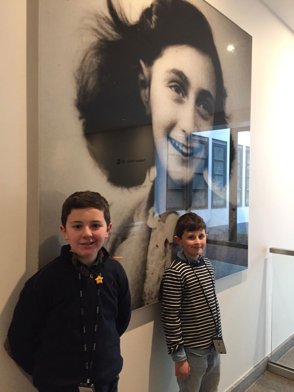 El ganador del concurso de microrrelatos visita la casa de Ana Frank | Red de Juderías de España