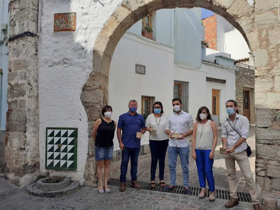 El Portalet de la Sang fue el lugar elegido para la colocación de la primera de las seis placas distintivas de la Red de Juderías de España.