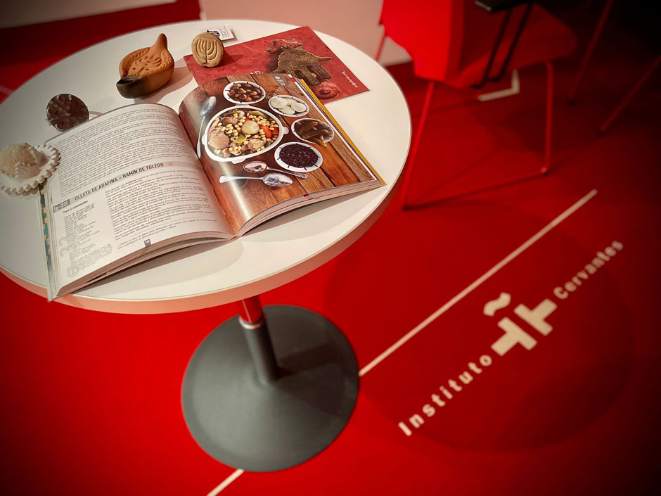 La exposición «Sabores y Aromas de Sefarad» se inaugura en el Instituto Cervantes de Cracovia