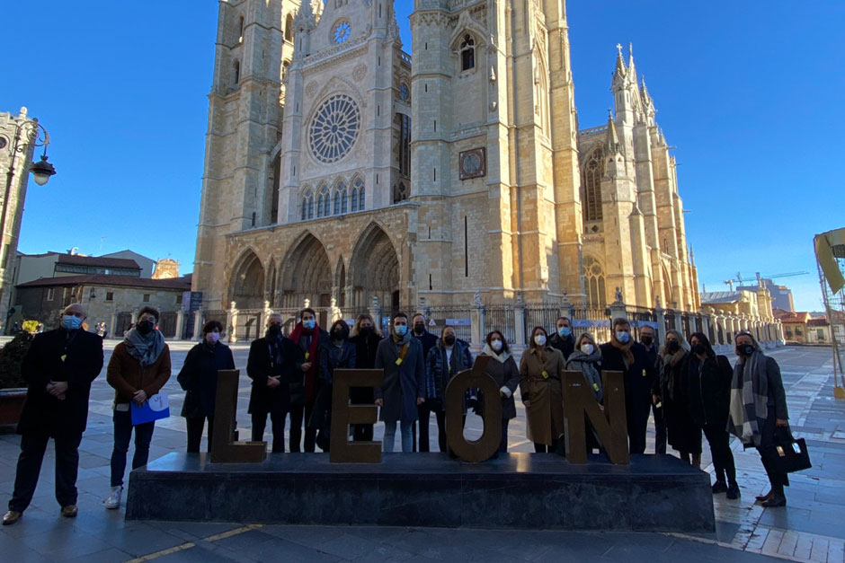 Los representantes de las ciudades de la Red de Juderías disfrutaron del legado judío de León | Red de Juderías de España Caminos de Sefarad