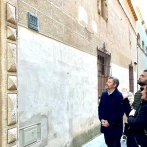 Descubrimiento en Cáceres de la placa del Premio Hispania Nostra a la Red de Juderías de España